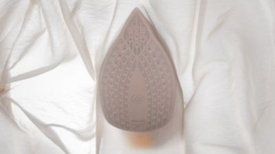SteamGlide Elite soleplate for ultimate gliding and durability