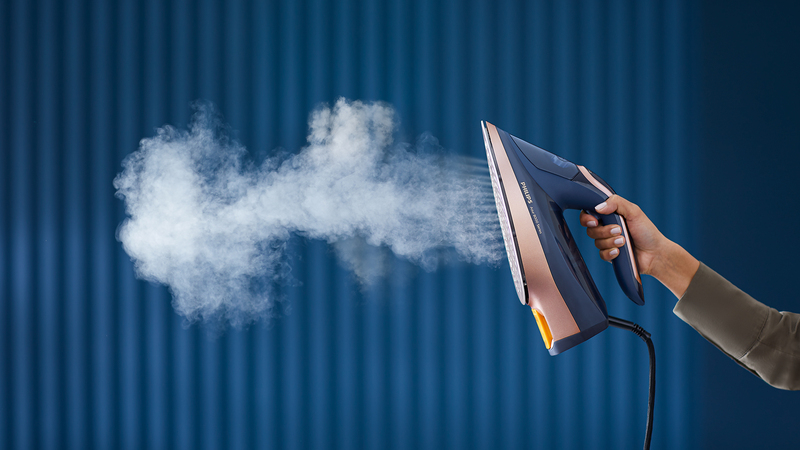 260 g turbo steam tackles even the most stubborn creases