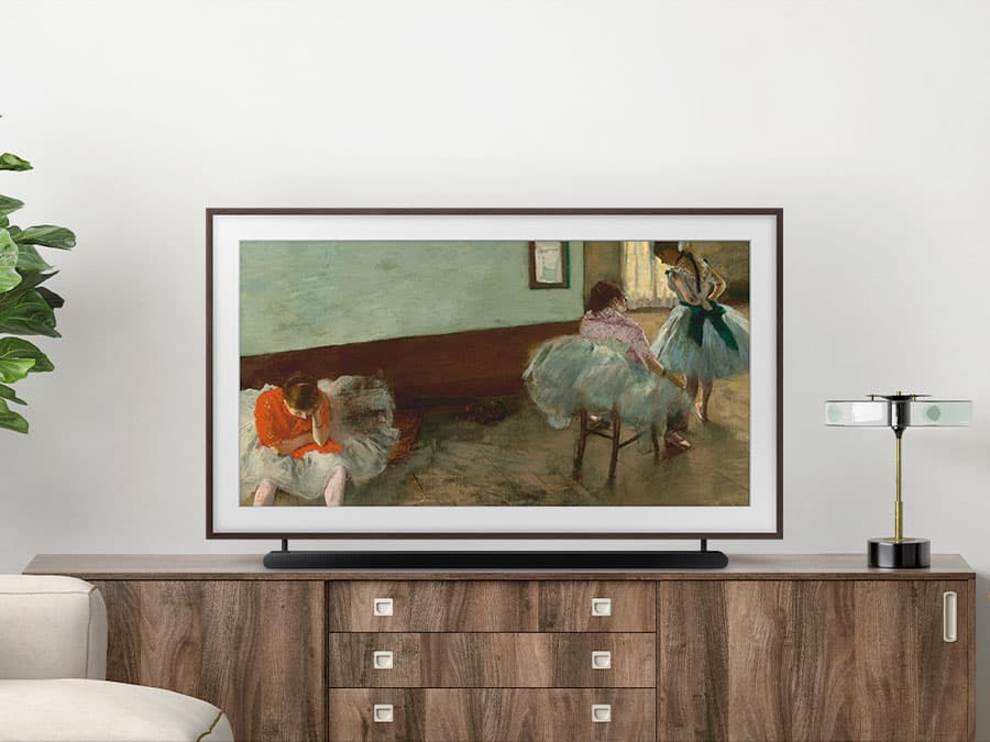 Die Aufstellhöhe deines TVs kann einfach angepasst werden