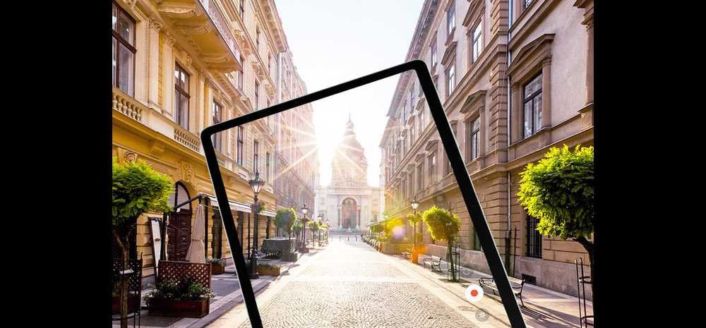 Expansive, bright views even outdoors with Vision Booster