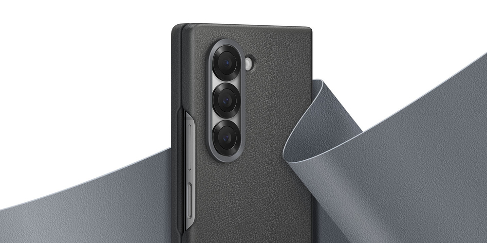 Sleek and slim silhouette