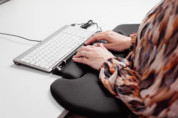 Negative consequences of incorrect armrests
