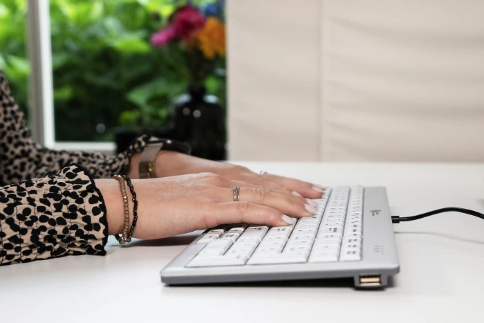 Space-saving with integrated numerical keypad