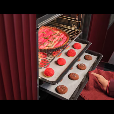 Multilevel Cooking dank Ringheizkörper: Selbes Backergebnis auf allen Ebenen