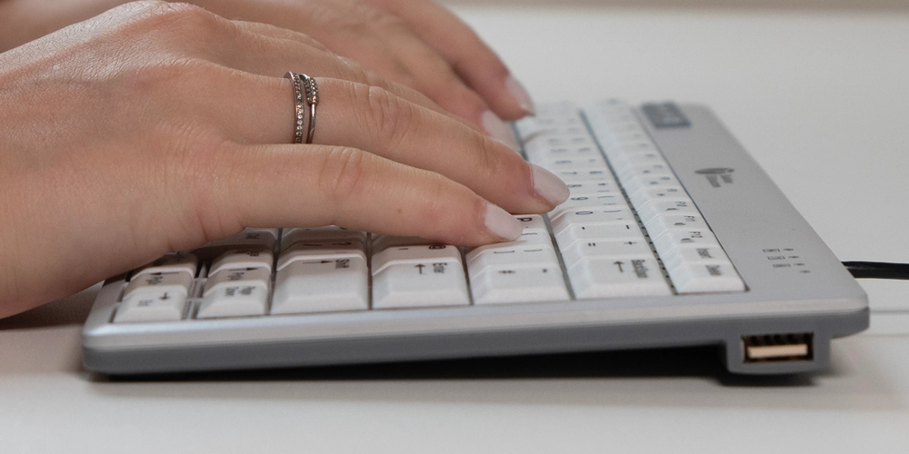 Comfortable and Quiet Typing Experience