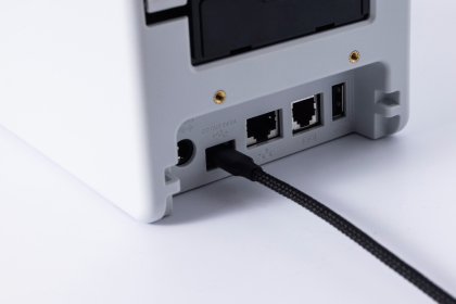 Anslut med snabb USB (typ C)