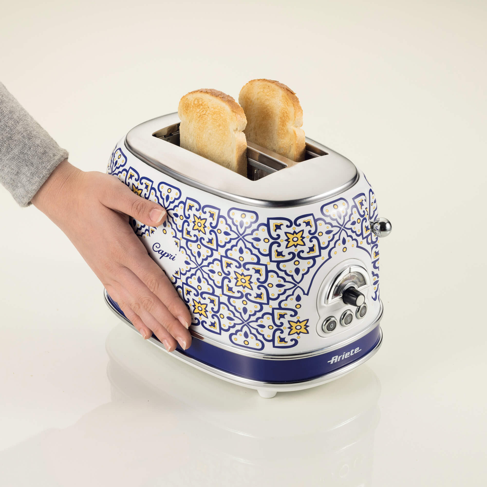 Toasts, heats and defrosts