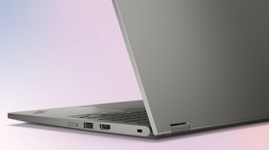 <p>VERSATILE CONNECTIVITY</p><p>Portable Power Built for the Road</p><style>.feature-blade .hiddenContent{     visibility: visible;   }</style>