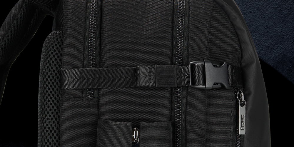 Two adjustable side straps