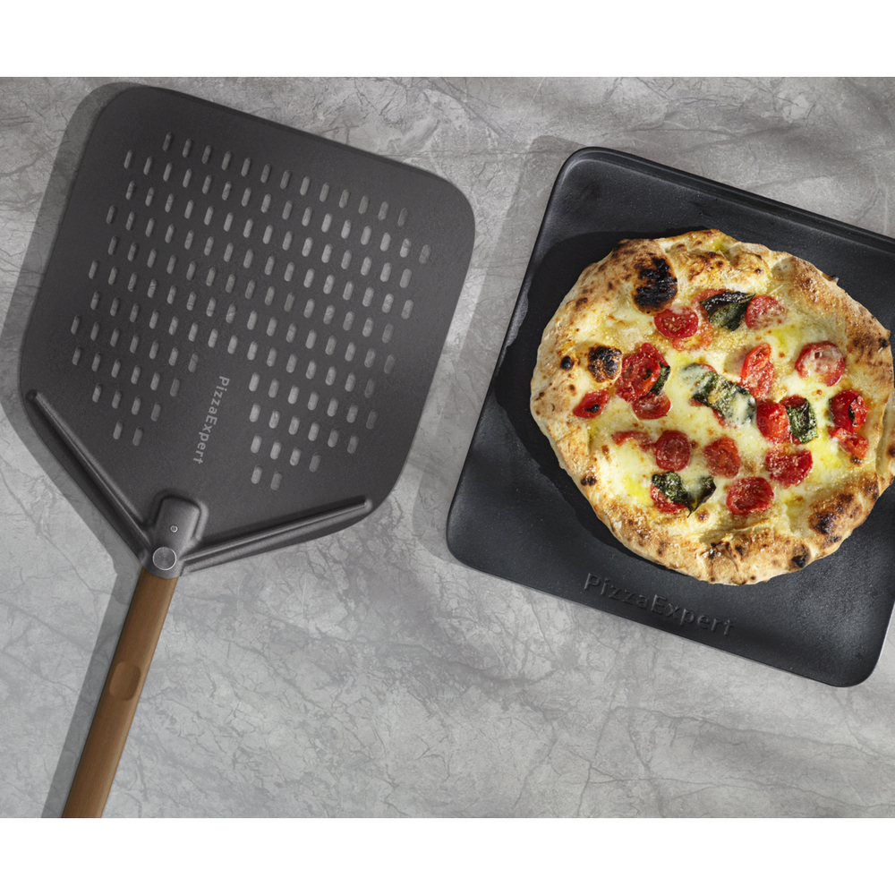 Con gli strumenti giusti, preparare la pizza è ancora più facile