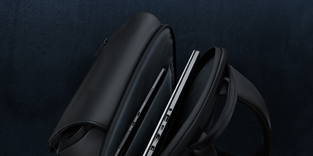 Laptop compartments