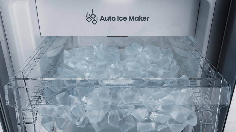 Eiswürfelbereiter im Gefrierteil