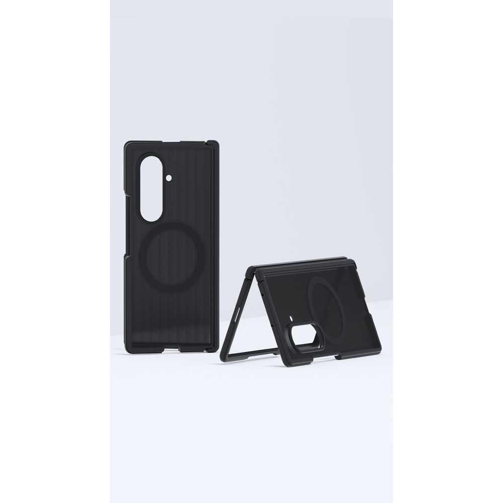 Premium Protection, Seamlessly Covering the Hinge