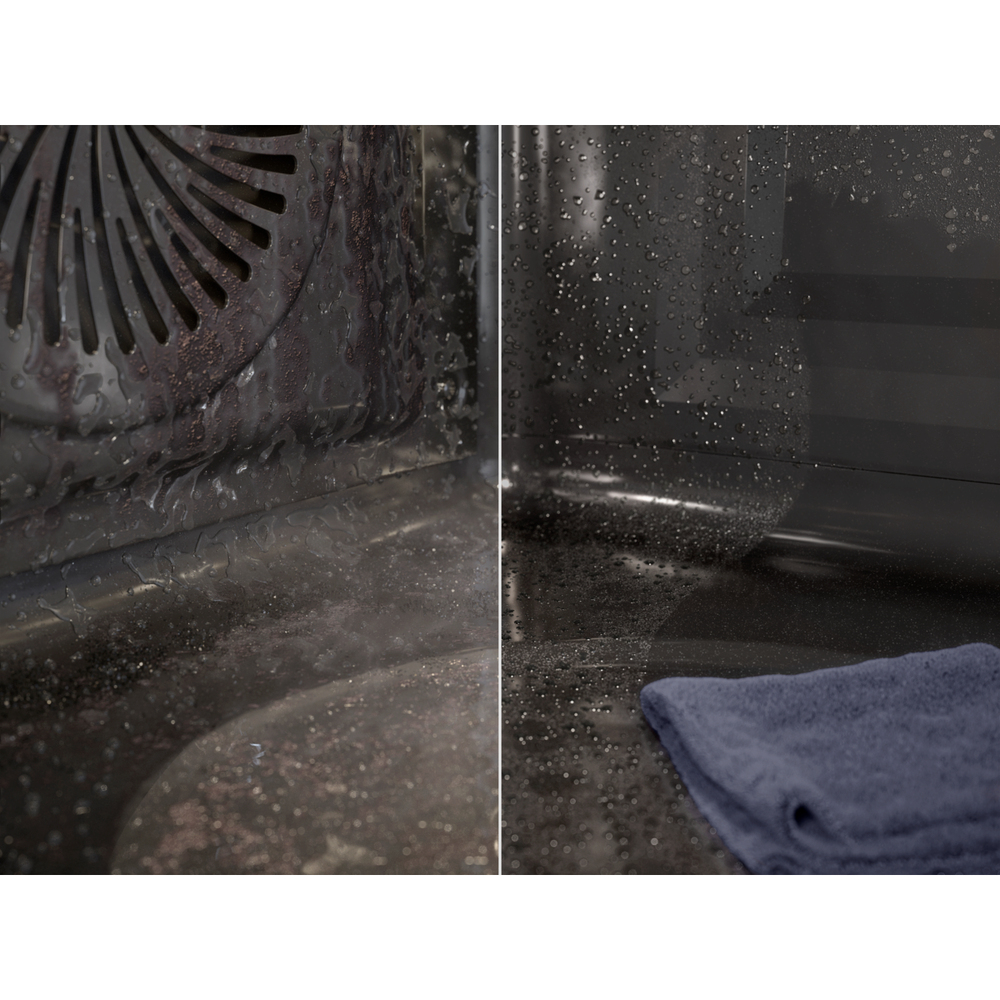 Pulisci il forno con il vapore grazie alla funzione AquaClean