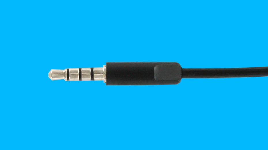 3.5mm audio jack connection