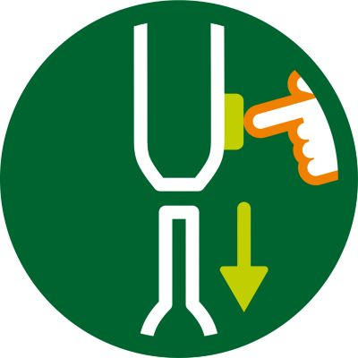 Vieno mygtuko atlaisvinimas greitam priedų keitimui
