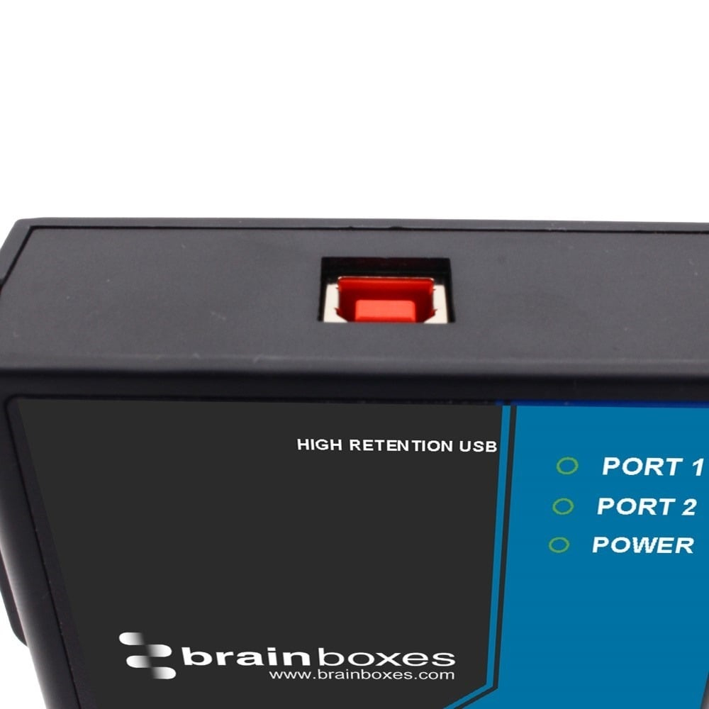High retention USB socket
