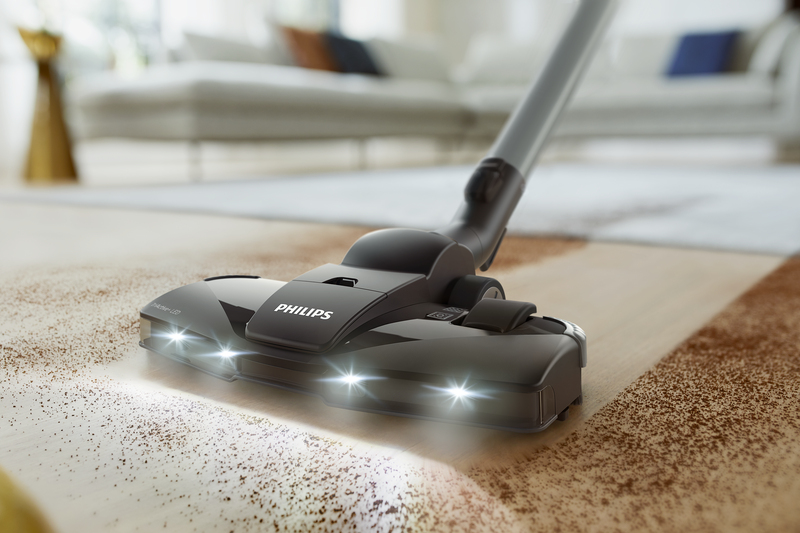 LED-munstycket TriActive+ avslöjar dolt damm för en grundlig rengöring