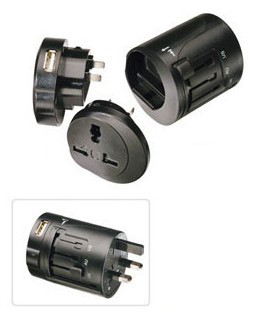 Lindy Mains Plug + USB Adapter – image 2