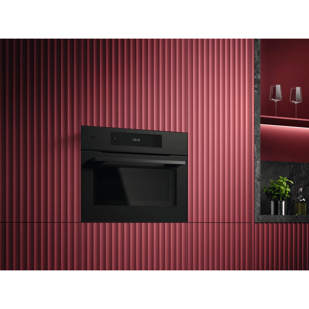 AEG TK9NK82XDT 44 L 3000 W Black – image 8