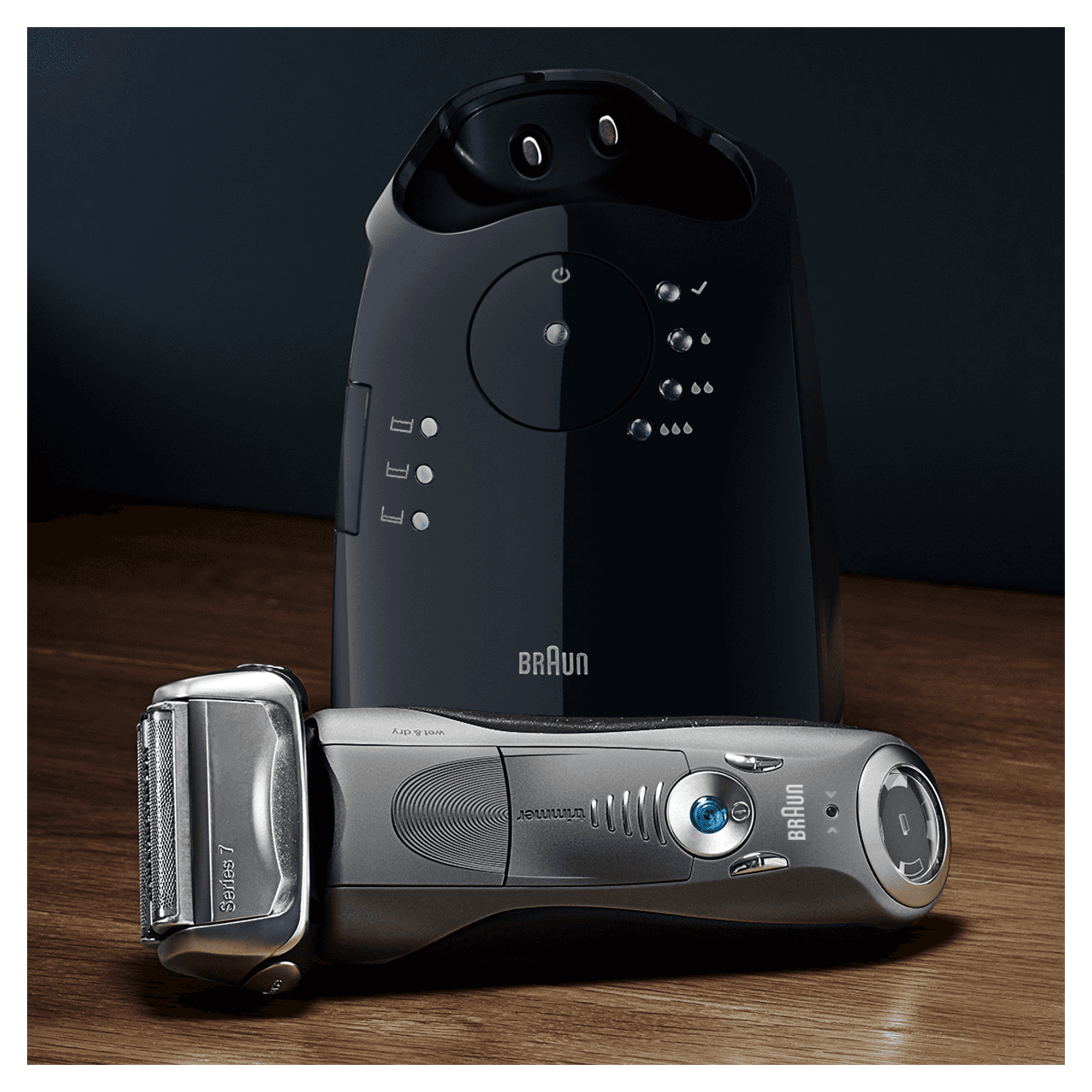 Braun Series 7 Electric Shaver For Men 7865cc, With Clean&Charge Station And Travel Case– Grey – image 6