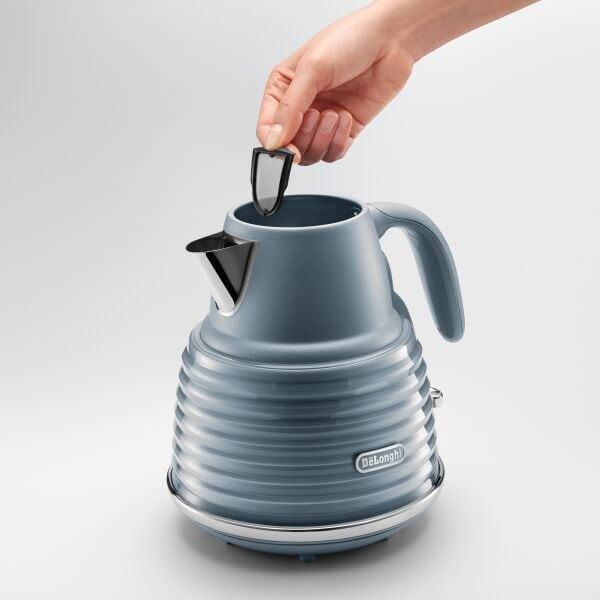 De’Longhi Scolpito electric kettle – image 3