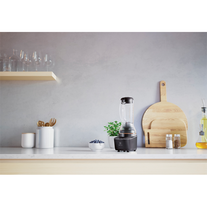 Electrolux E7CB1-4GB Tabletop blender – image 2