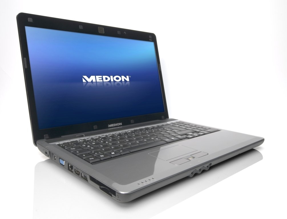 MEDION Akoya P6611