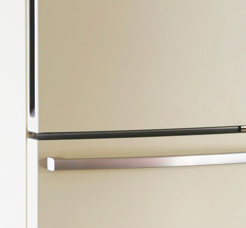 Haier AFL631CC fridge-freezer Freestanding – image 4