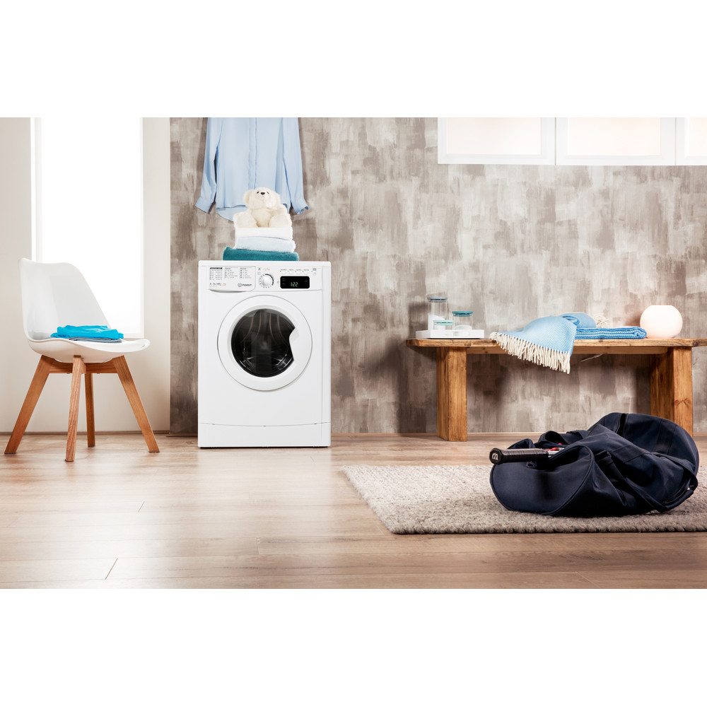 Indesit EWDE 7145 W UK – image 3