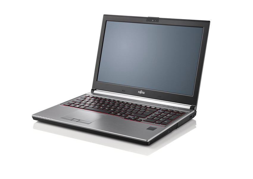 Fujitsu CELSIUS H760 Intel® Xeon® E3 v5 E3-1505MV5 Mobile workstation