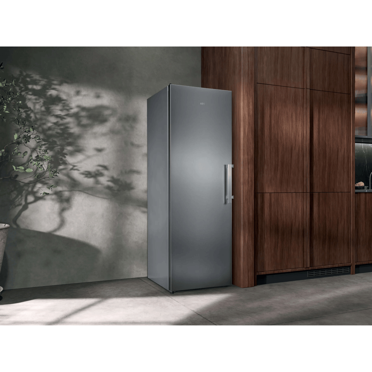 AEG Series 6000 OAG7M281DX Upright freezer Freestanding – image 6