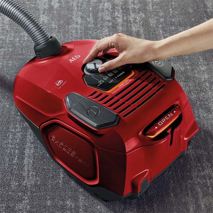 AEG VX7-1-WR-P 3.5 L Cylinder vacuum Dry 700 W Dust bag – image 5