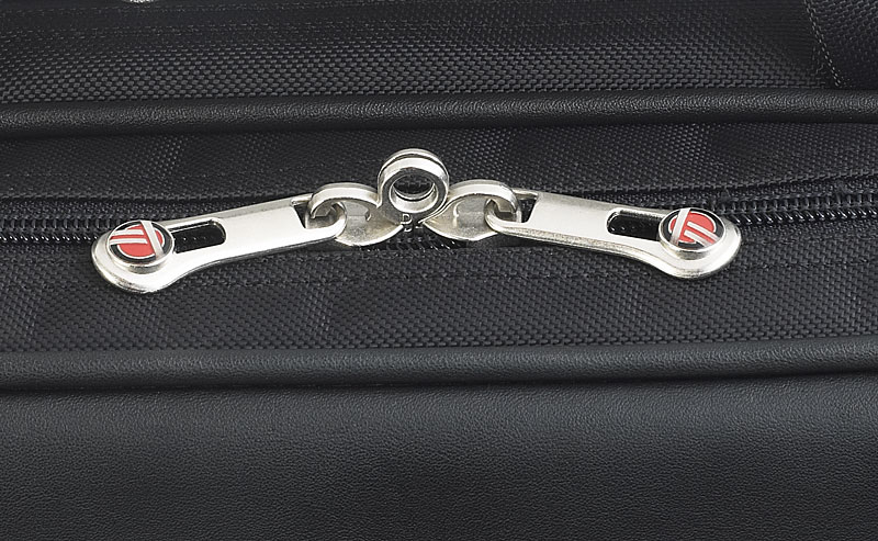 Targus 15.4” Trademark Top Loading 200 Edition Laptop Case – image 5