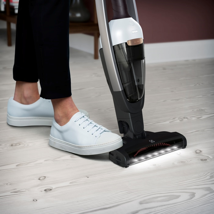 Electrolux PQ92-ALGS Stick vacuum Battery Dry Cyclonic, Foam Bagless Black, Silver – image 6