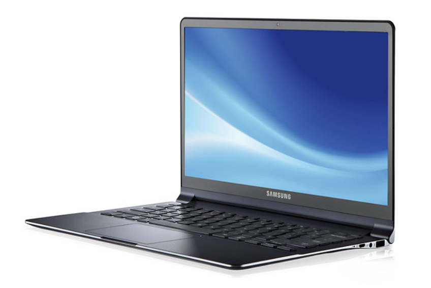 Samsung 9 900X3C-A03VN Intel® Core™ i7 i7-3517U Laptop 33.8 cm (13.3") HD+ 4 GB DDR3-SDRAM 256 GB SSD Windows 8 Pro Black – image 2