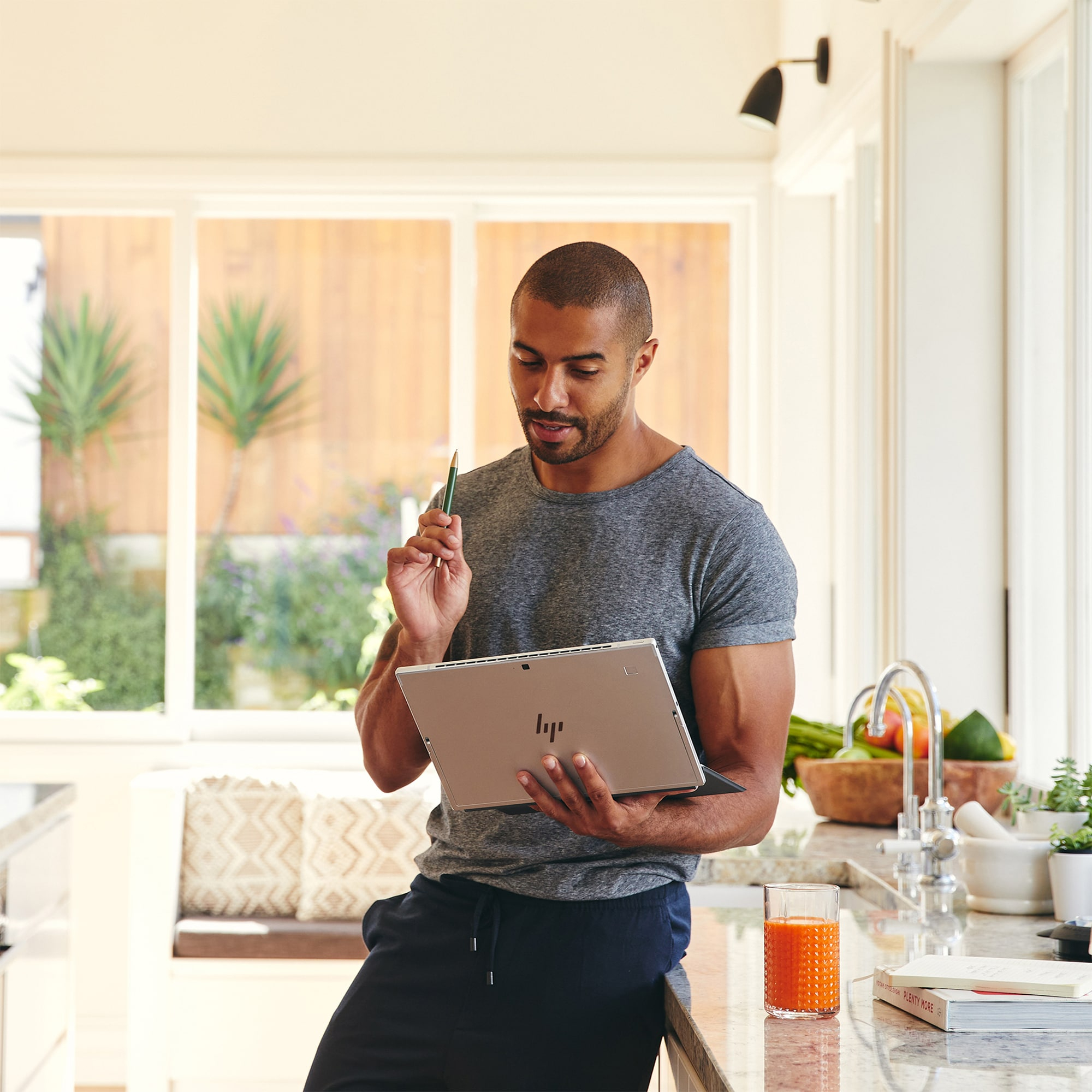HP Elite x2 G8 – image 9