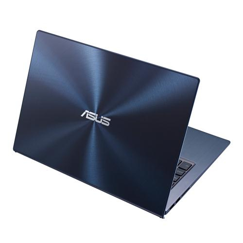 ASUS Zenbook UX302LG-C4006H laptop Intel® Core™ i7 i7-4500U