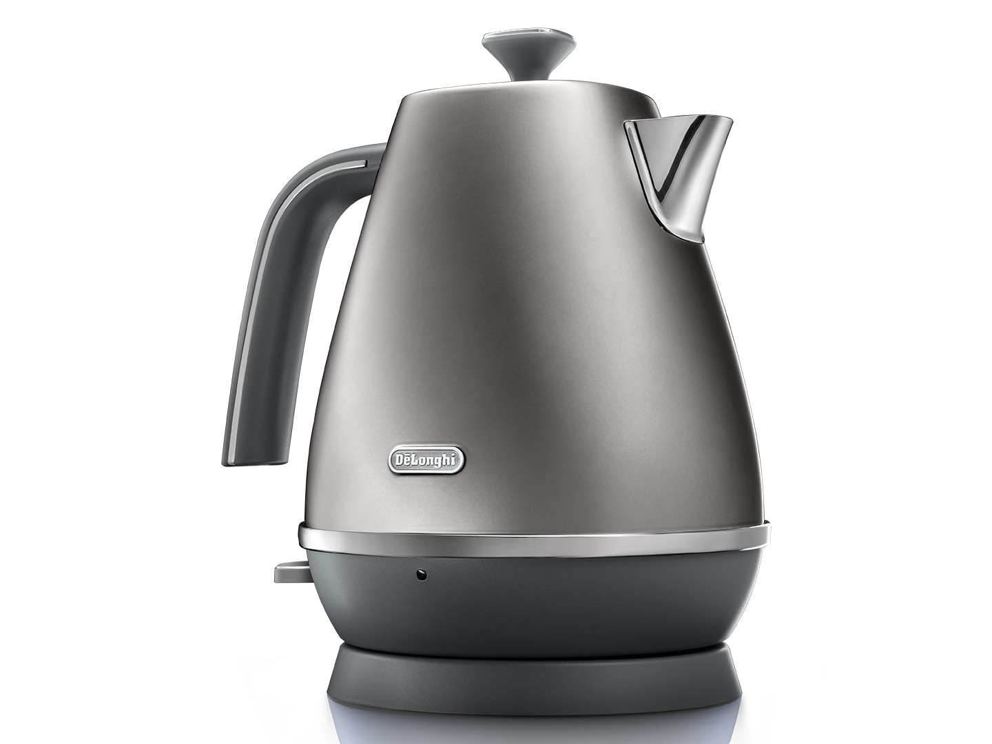 De’Longhi KBI2001.S electric kettle – image 2