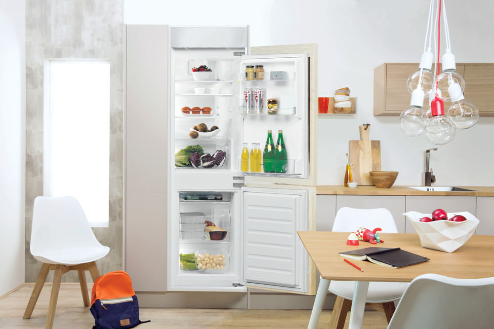 Indesit B 18 A1 D V E S/I 1 — vue 1 sur 8
