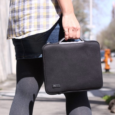 Speck PixelSleeve Plus (f/iPad) – image 2