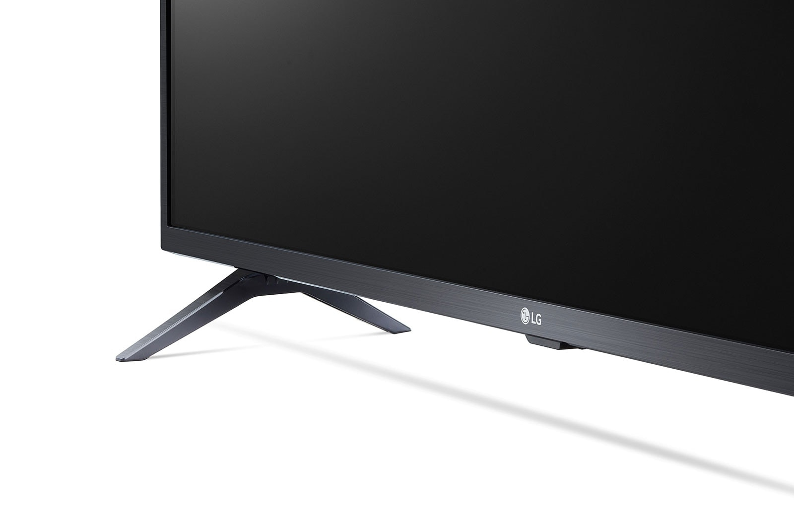 LG 32IN DIRECT LED PROSUMER TV HD SMART – image 6