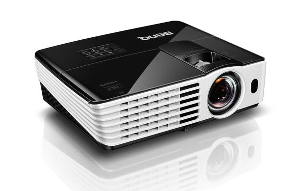 BenQ TH682ST Short throw projector 3000 ANSI lumens DLP 1080p (1920x1080) 3D Black, White – image 3