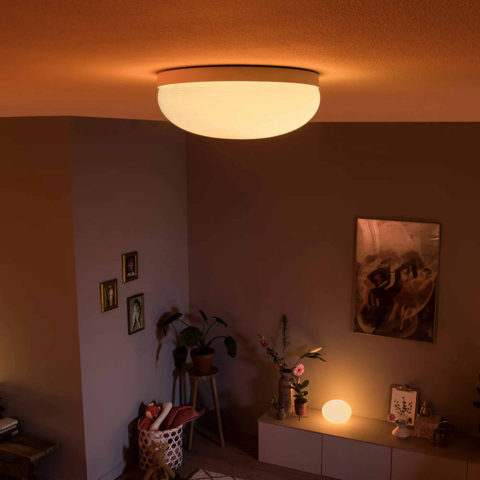 Philips by Signify Philips Hue White and colour ambience Flourish ceiling light – image 3