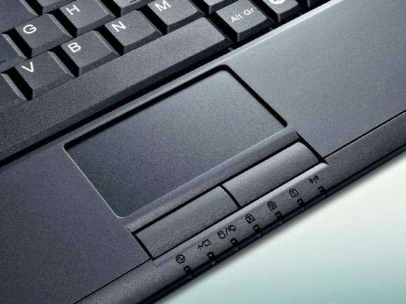 Fujitsu ESPRIMO Mobile U9200 – image 4