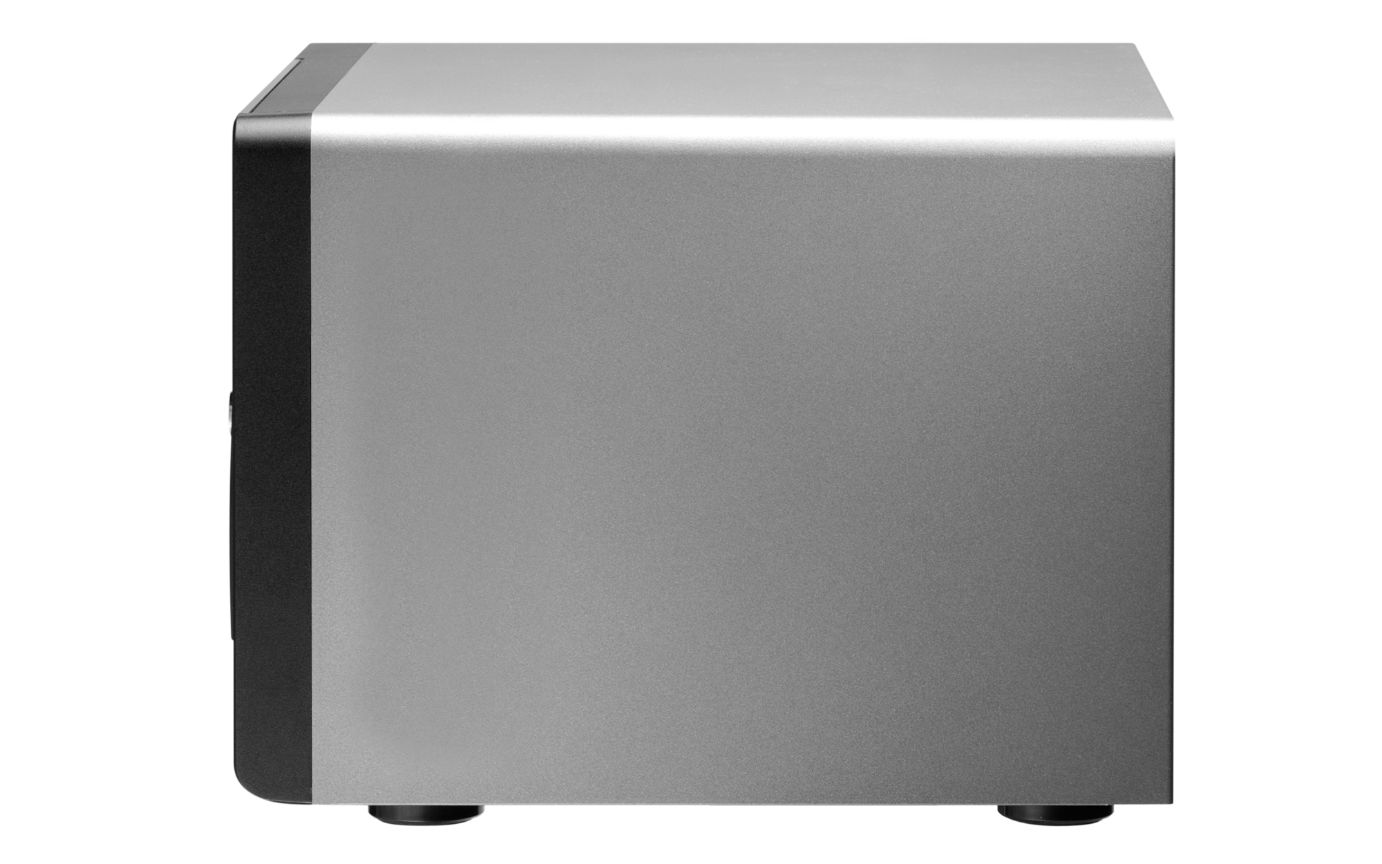 QNAP TS-669 Pro, 18 TB – image 4
