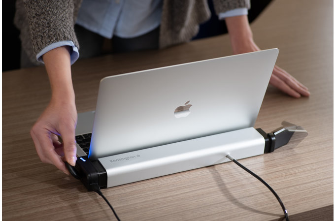 Kensington Laptop Locking Station with K-Fob™ Smart Lock – image 2