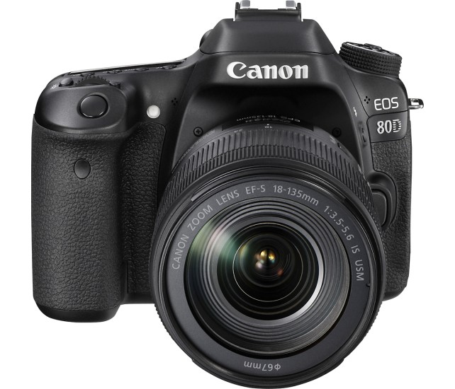Canon 80D + EF-S 18-135 IS USM – image 3