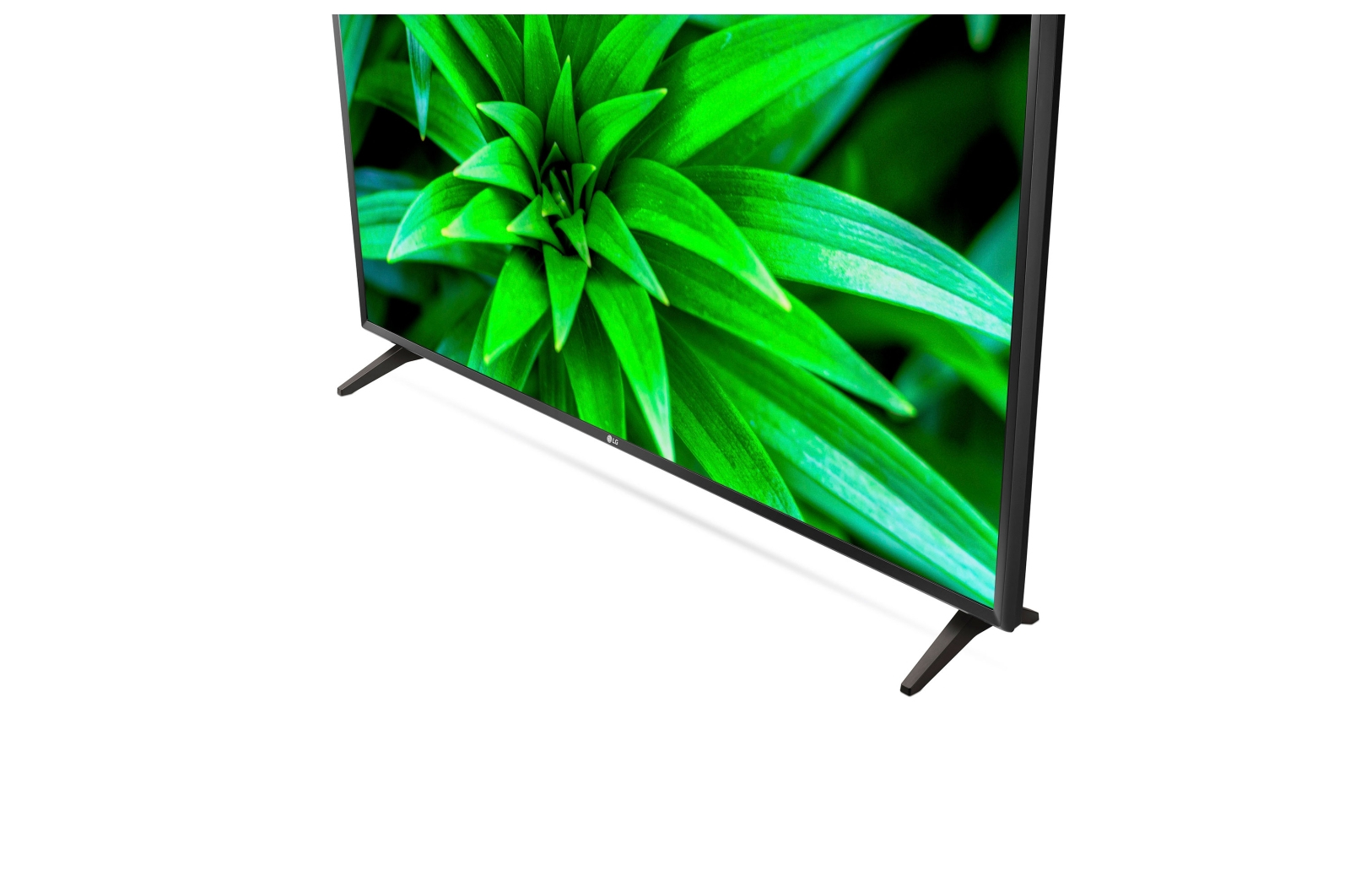 LG SIGNATURE 32LM570BPUA TV – image 8