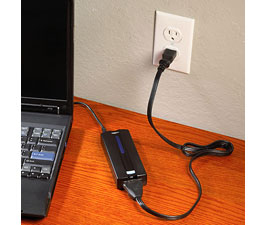Targus Mobile 70 Universal AC Power Adapter – image 2